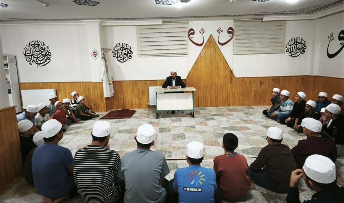 Sultanhanı İlçe Müftülüğü, gençlerin dini ve manevi gelişimlerine katkı sağlamak