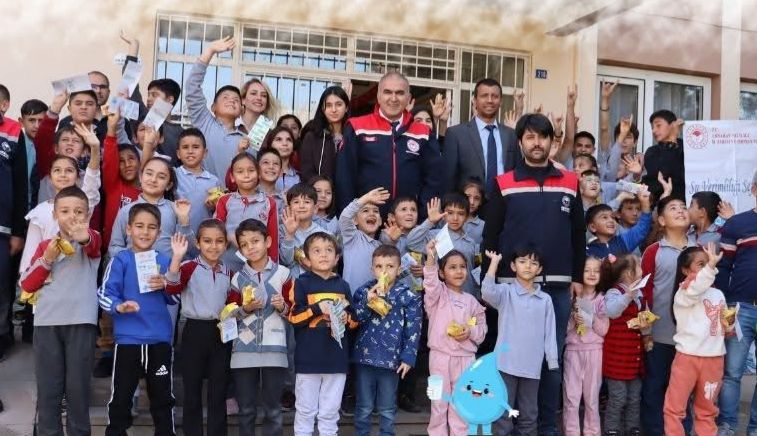 Tarım ve Orman İl Müdürlüğü ekipleri ilkokullarda suyun tasarruflu kullanımını