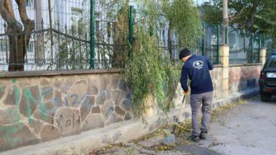 Aksaray’da çevre düzeni çalışmaları kapsamında Büyük Bölcek Mahallesinde kapsamlı temizlik