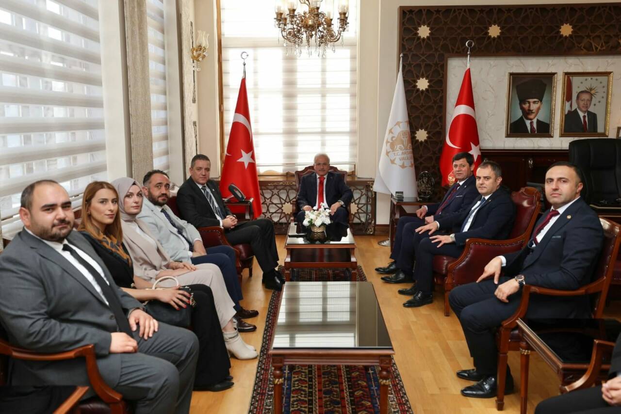 Aksaray Valisi Mehmet Ali Kumbuzoğlu, Türkiye Barolar Birliği Başkanı Erinç