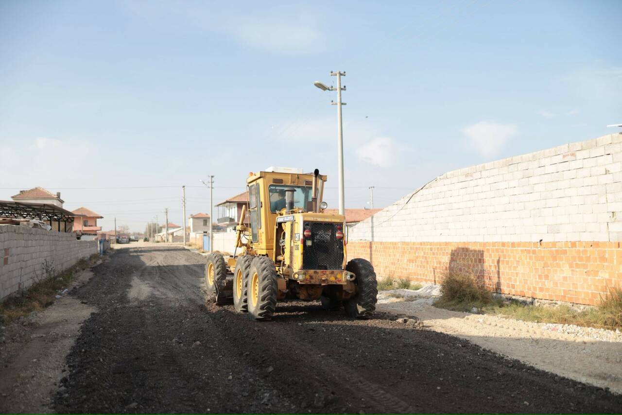 Aksaray Belediyesi, şehir genelinde sürdürülen altyapı ve üstyapı çalışmalarına Yeni