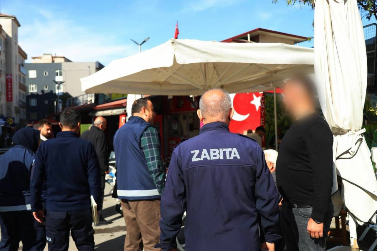 Aksaray Belediyesi zabıta ekipleri, şehir genelinde çevre kirliliği denetimlerini artırarak
