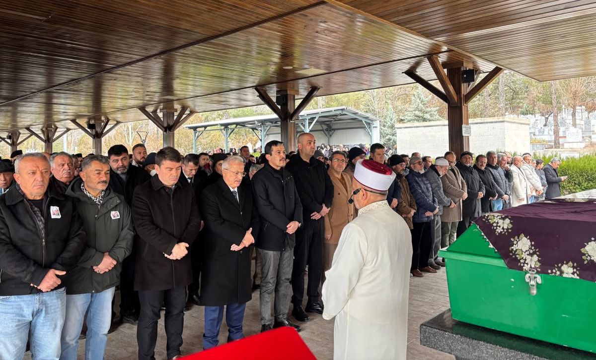 AK Parti Aksaray İl Başkanı Hamza Aktürk, halası Havva Solak’ın