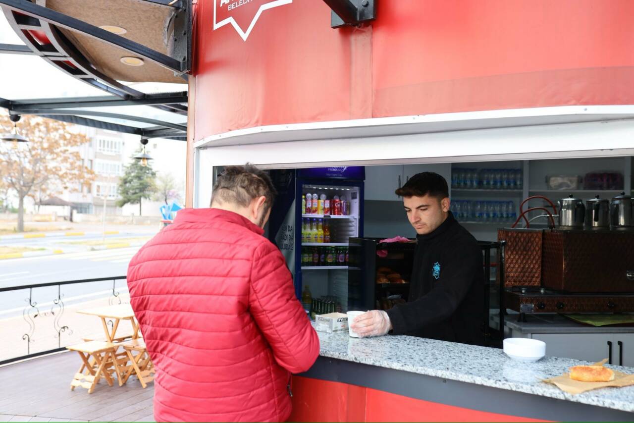 Aksaray Belediyesi tarafından, soğuk kış günlerinde hizmete sunulan sosyal tesislerle