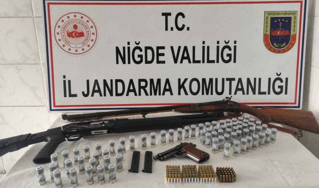 Niğde'nin Kömürcü köyünde İl Jandarma Komutanlığı ekipleri tarafından düzenlenen operasyonda,