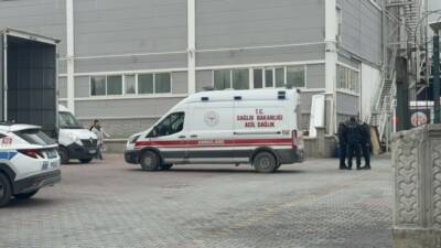 Konya'nın Selçuklu ilçesinde yaşanan olayda şekerleme fabrikasında patlama meydana geldi.