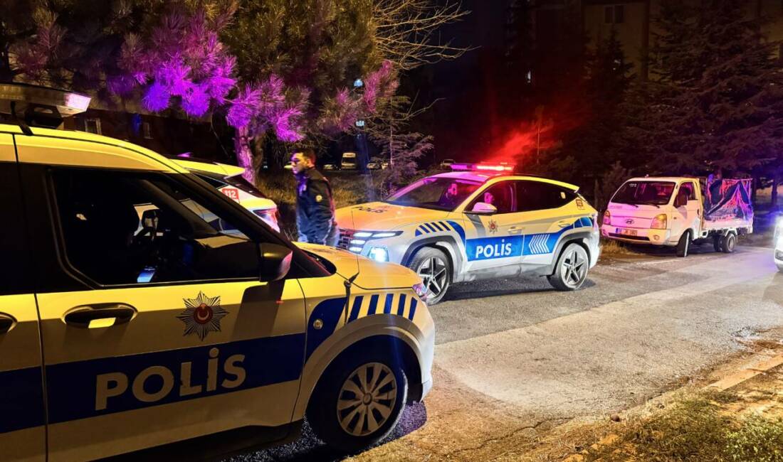 Kayseri'nin Melikgazi ilçesinde yaşana olayda  sokakta rastgele havaya ateş açan
