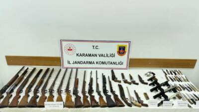 Karaman'ın Ermenek ilçesinde Jandarma Komutanlığı tarafından yapılan operasyonda evinde kaçak