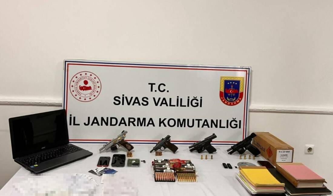 Sivas'ta, İl Jandarma Komutanlığı tarafından suç örgütü kurarak tefecilik yapan