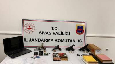 Sivas'ta, İl Jandarma Komutanlığı tarafından suç örgütü kurarak tefecilik yapan