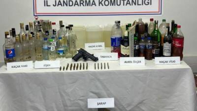 Karaman'ın Ermenek ilçesinde Jandarma Komutanlığı ekipleri tarafından düzenlenen kaçak içki