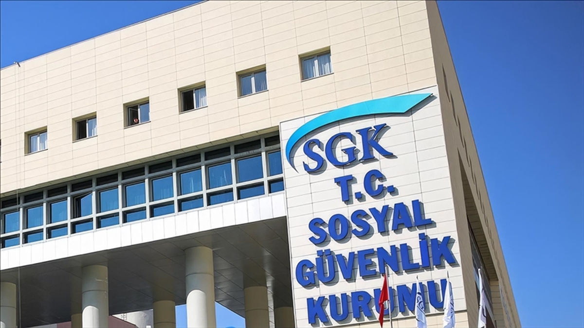 SGK’nın e-Devlet üzerinden sunduğu hizmetle işverenler, iş yerlerine ait borç