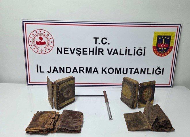Nevşehir'de jandarma ekipleri tarafından düzenlenen operasyonda, tarihi eser niteliğinde olduğu