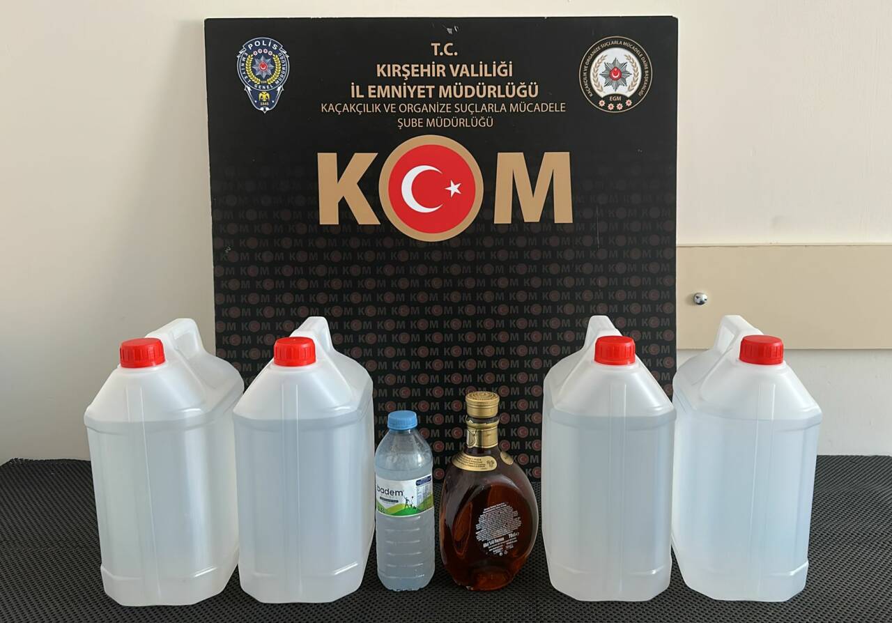 Kırşehir'de İl Emniyet Müdürlüğü ekipleri tarafından düzenlenen operasyonda 21,5 litre