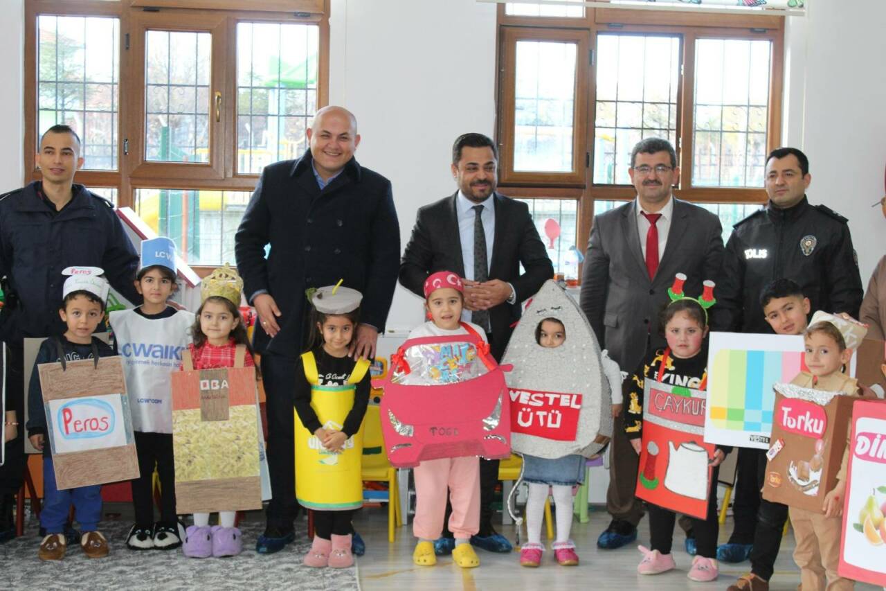 Ağaçören İlçe Millî Eğitim Müdürlüğünün önderliğinde Yerli Malı Haftası etkinliğinde