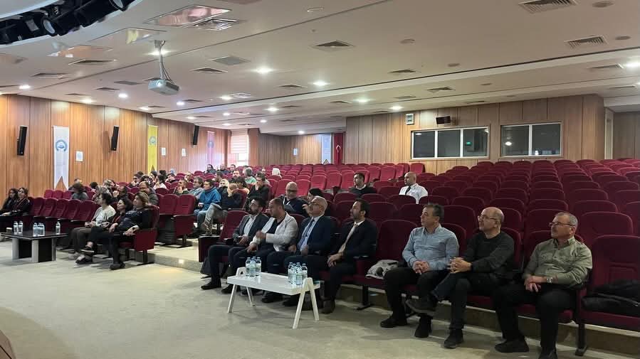 Aksaray Üniversitesi Tıp Fakültesi, eğitim–öğretim faaliyetlerini gözden geçirmek ve 2026’ya