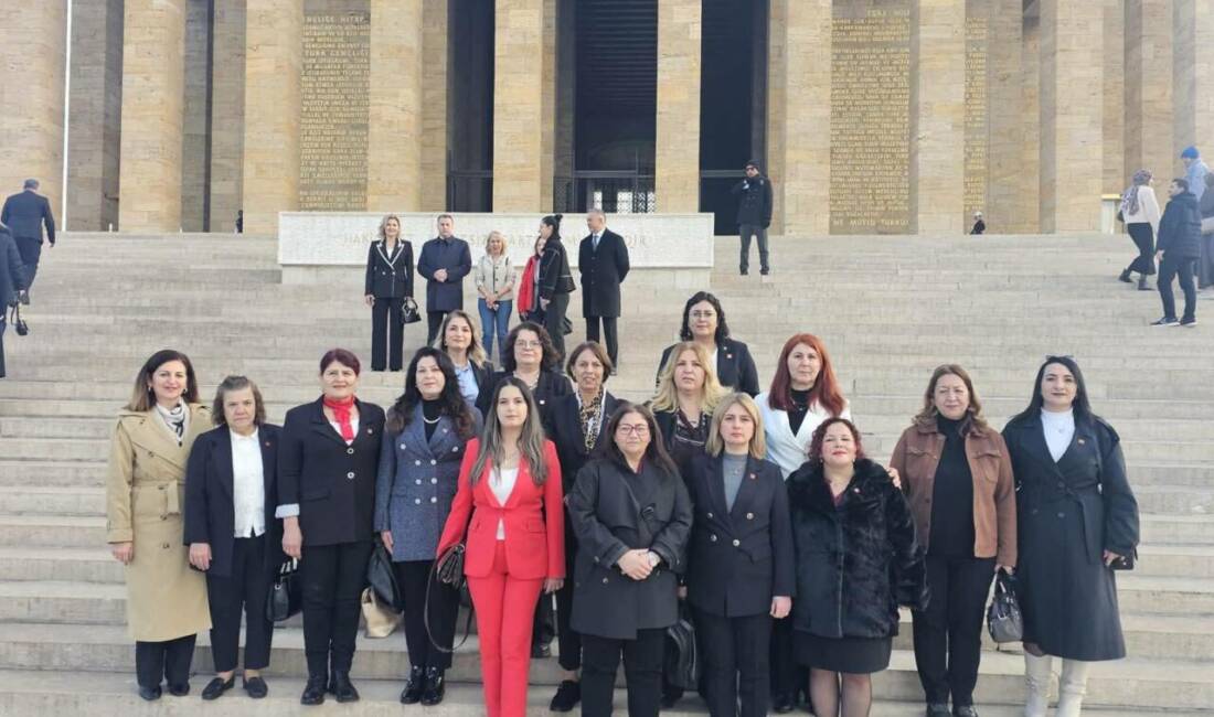 CHP Aksaray İl Kadın Kolları, Anıtkabir’de gerçekleştirilen ziyaretle Cumhuriyet, laiklik