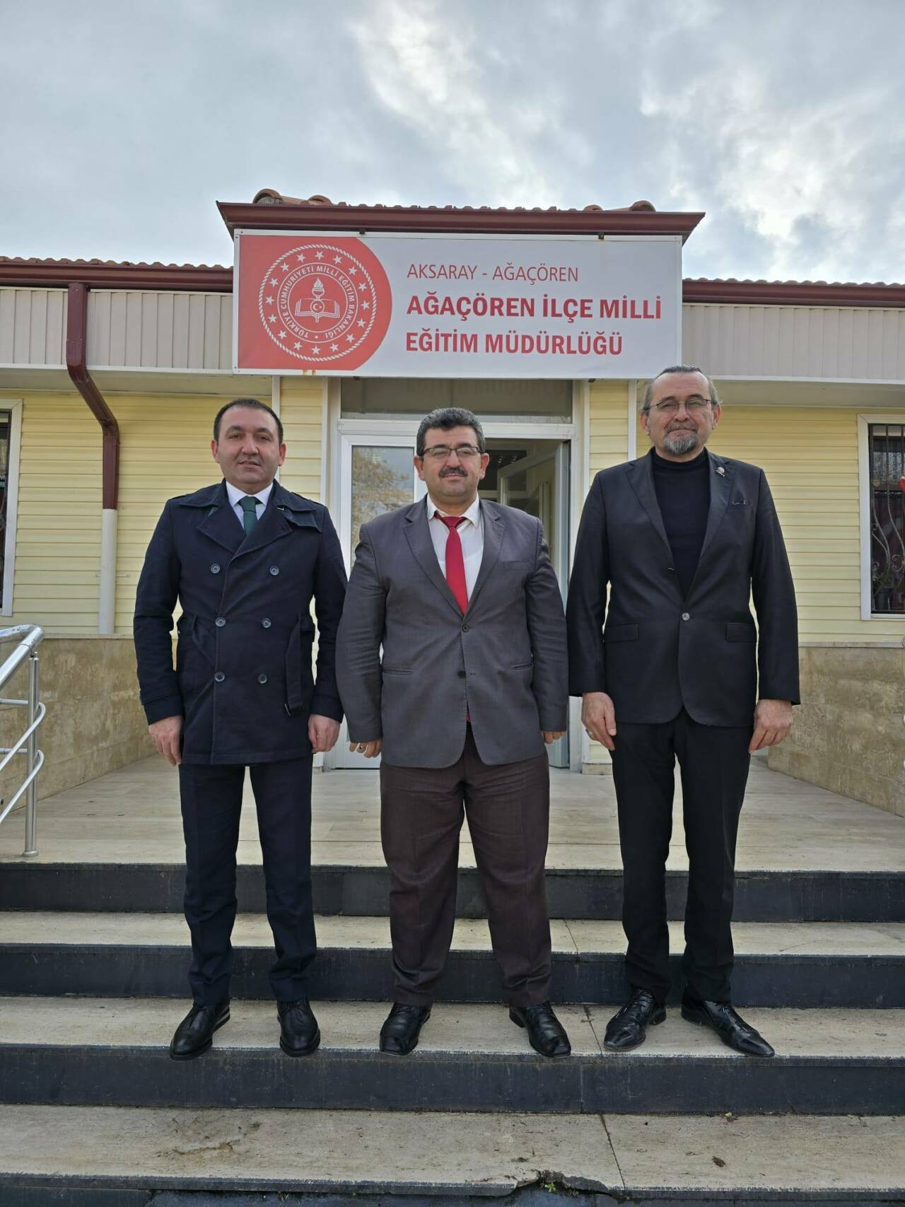Eğitim-İş Sendikası Başkanı Ahmet Eraslan ile Örgütlenme Sekreteri Bülent Altınpınar,