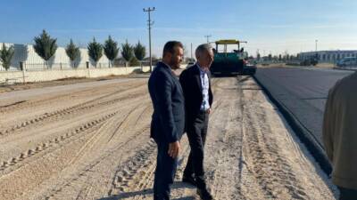 Eskil Belediyesi, ilçenin önemli sosyal alanlarından biri olan semt sahasında