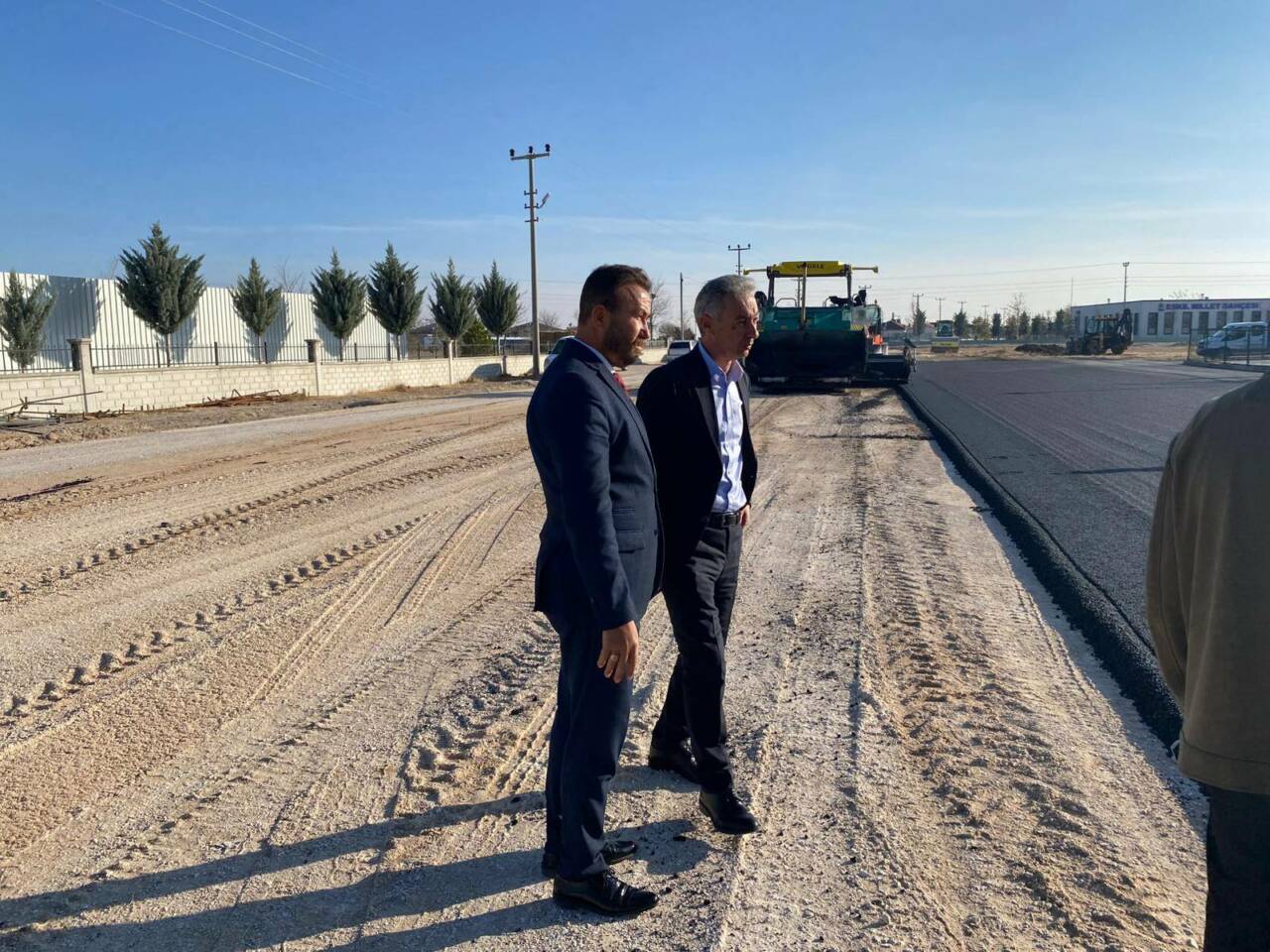 Eskil Belediyesi, ilçenin önemli sosyal alanlarından biri olan semt sahasında