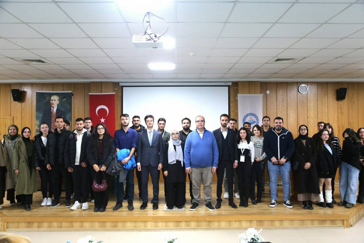 Aksaray Üniversitesi (ASÜ) Dış İlişkiler Koordinatörlüğü öncülüğünde öğrenci toplulukları temsilcilerine