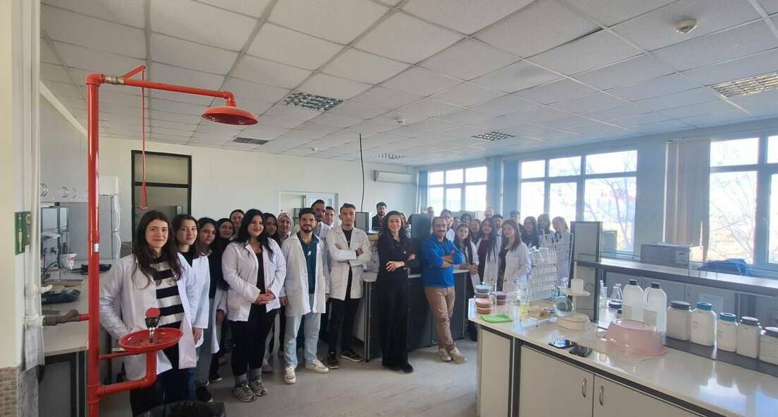 Aksaray Üniversitesi Güzelyurt Meslek Yüksekokulu Gıda Teknolojisi Programı öğrencileri, mesleki