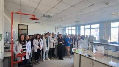 Aksaray Üniversitesi Güzelyurt Meslek Yüksekokulu Gıda Teknolojisi Programı öğrencileri, mesleki