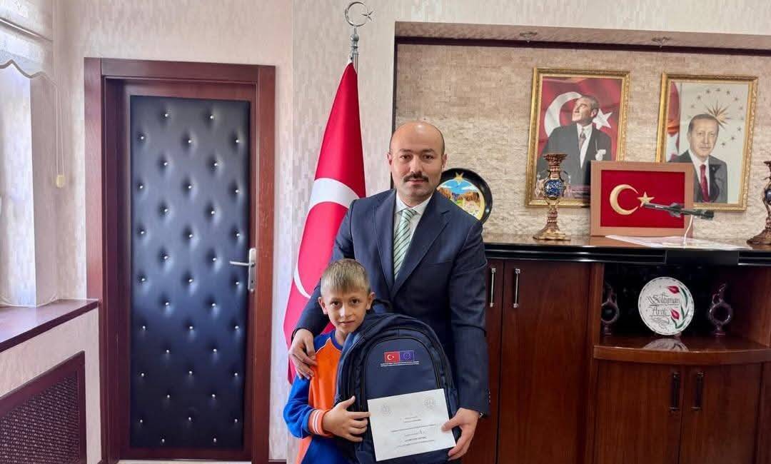 Güzelyurt Hasan Hüseyin Demircioğlu İlkokulu öğrencisi Uhud Emre Duysak, Dilimizin