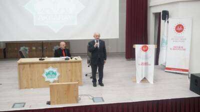 Aksaray’da Müftülük personeli, tecrübe paylaşımı odaklı toplantıda bir araya geldi;