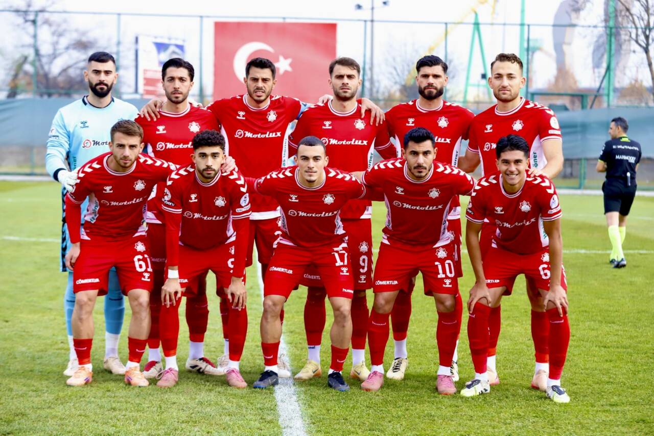 Aksarayspor ve Ankara Demirspor arasında Ankara’da oynanan mücadele büyük bir