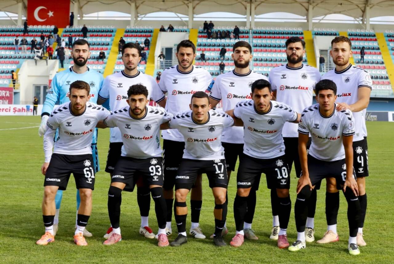 Aksarayspor–Somaspor maçında Aksarayspor penaltı golüyle umutlansa da Aksarayspor oyunu çeviremedi.