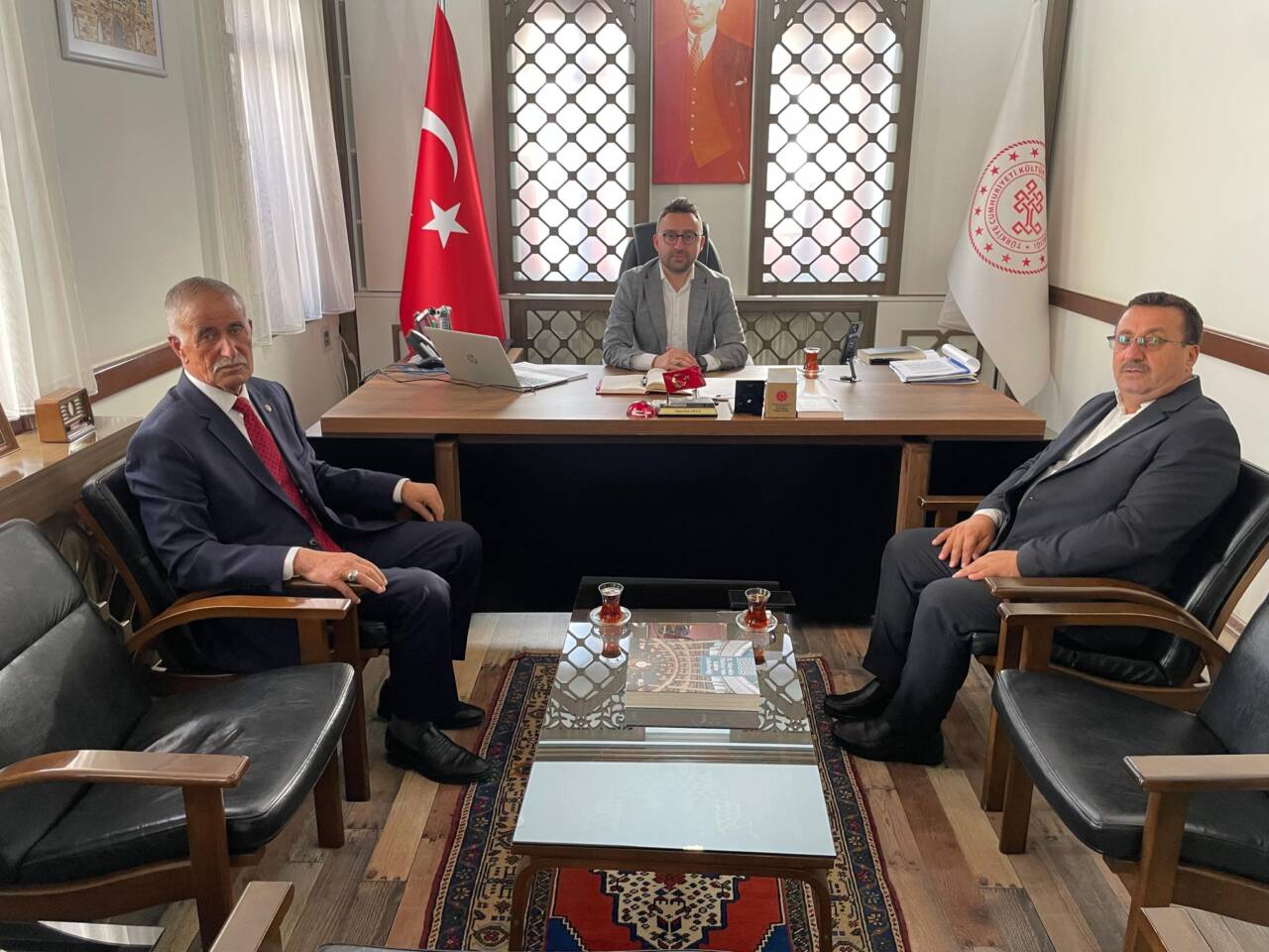 Selime Belediye Başkanı Turgut Yayatan ve Sinan Bey Camii İmam