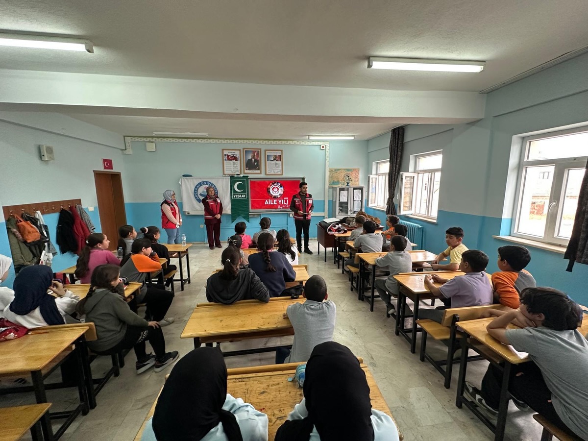 Aksaray’da Aile Yılı kapsamında gerçekleştirilen kapsamlı etkinliklerin son durağı Armutlu