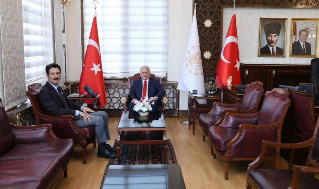 Aksaray Valiliği’nde gerçekleşen kabulde Vali Mehmet Ali Kumbuzoğlu, Mülkiye Müfettişi