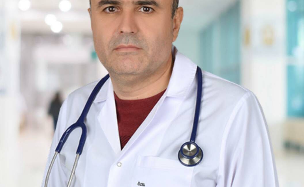 Özel İnova Hastanesi’nden göğüs hastalıkları uzmanı Uzm. Dr. İsmail Bayal,