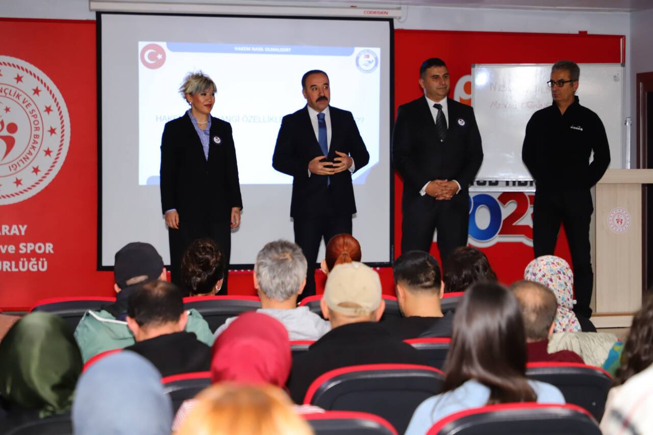 Aksaray Gençlik ve Spor İl Müdürü Aslan Yıldız, Türkiye Yüzme