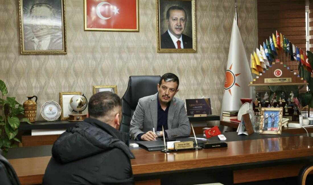 AK Parti Aksaray İl Başkanlığı binasında düzenlenen Halk Buluşması programında,