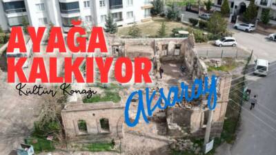 Belediye Başkanı Evren Dinçer, yıpranan tarihi Aksaray Kültür Konağı’nda yürütülen