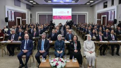 Aile ve Sosyal Hizmetler Bakanı Mahinur Özdemir Göktaş’ın başkanlığında Antalya’da