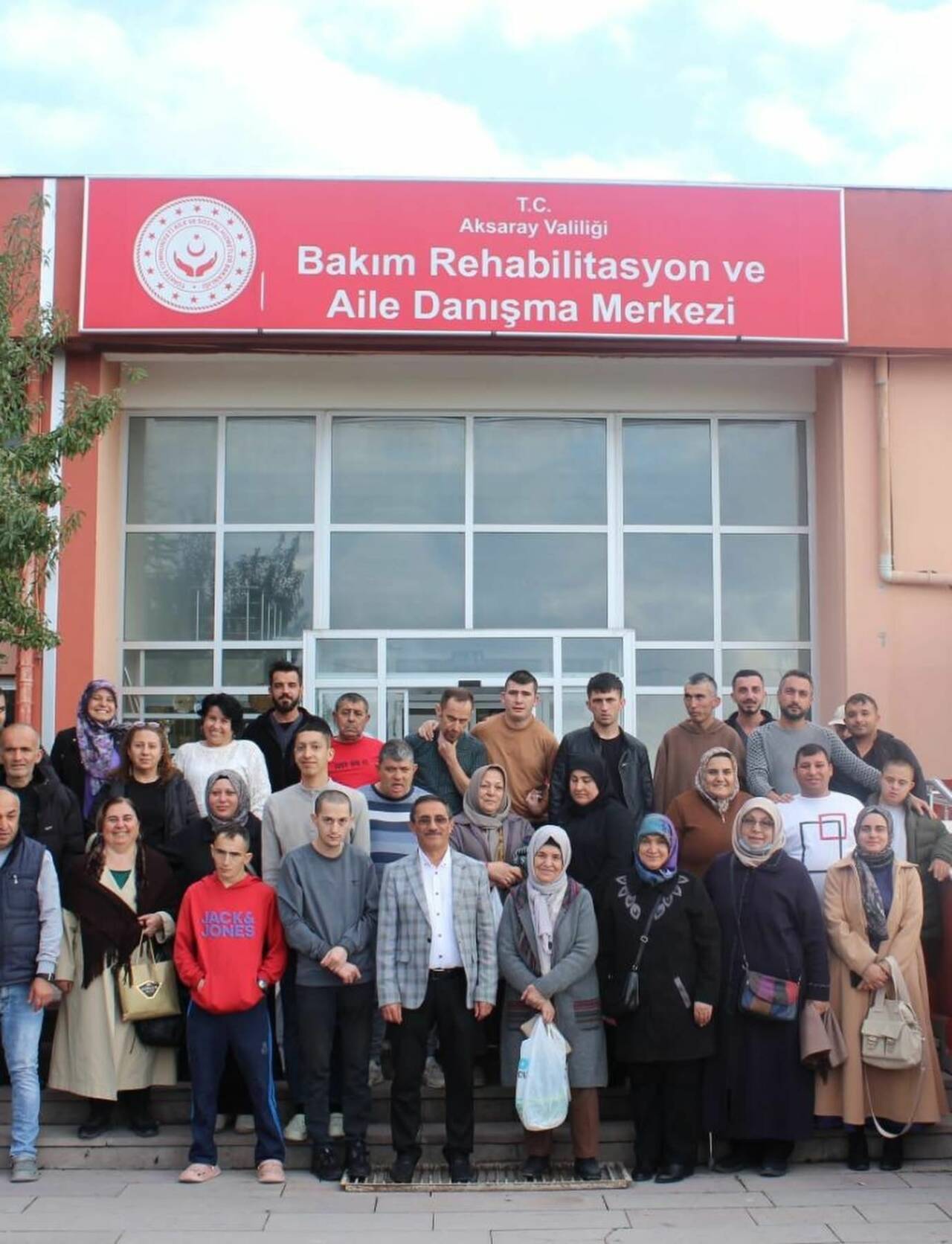 Aksaray’da düzenlenen buluşmada şehit aileleri ve özel çocuklar bir araya