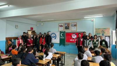 Aksaray Üniversitesi Topluma Hizmet Uygulamaları dersi çerçevesinde Beden Eğitimi ve