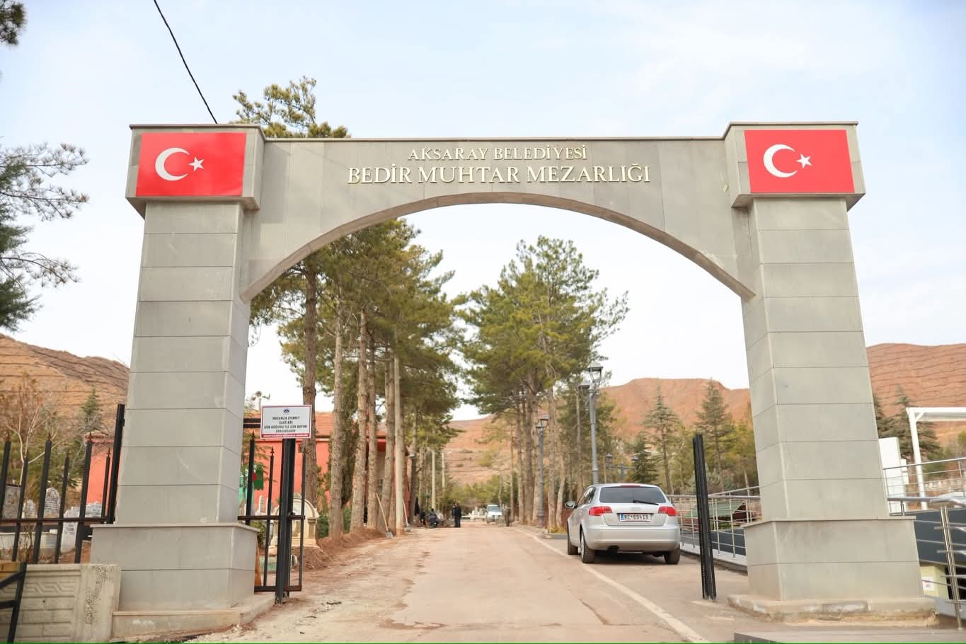 Aksaray Belediyesi, Bedir Muhtar Külliyesi’nde gerçekleştirdiği ağaç dikimi ve koruma