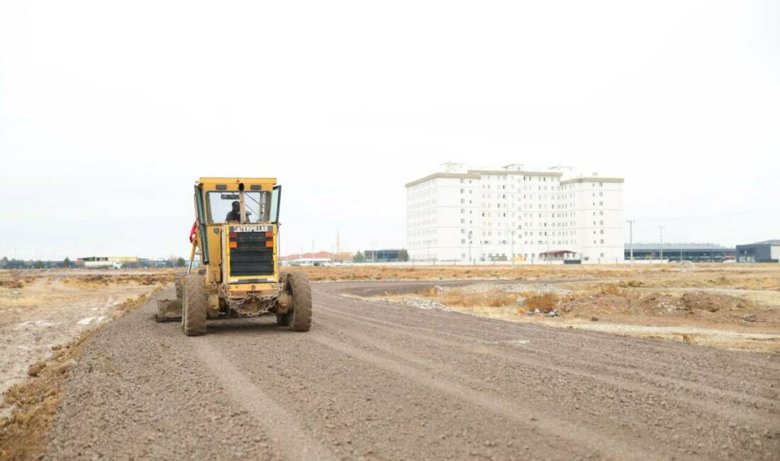 Aksaray Belediyesi, mahallelerin ihtiyaçlarına göre yürüttüğü altyapı çalışmalarını sürdürüyor. Ekipler,