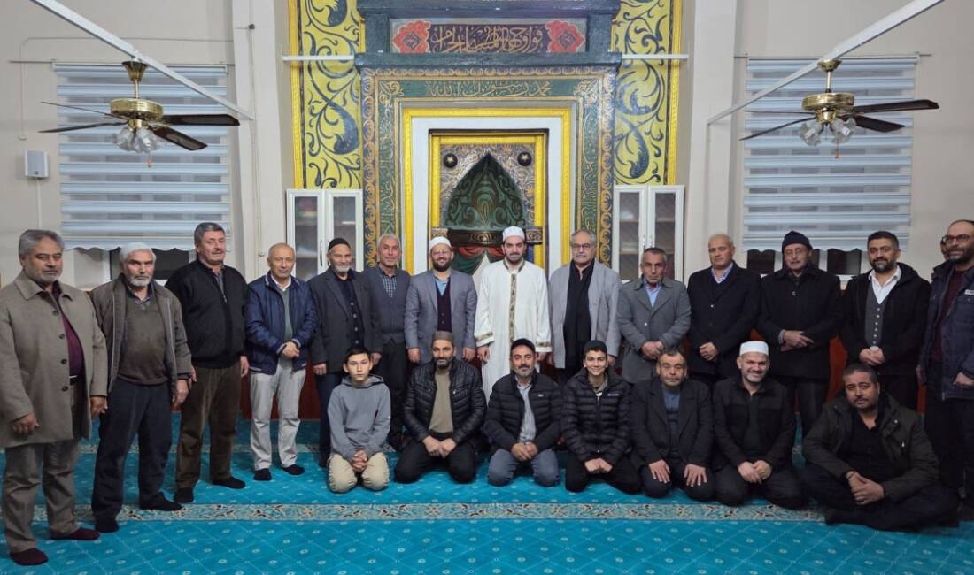 Sultanhanı İlçe Müftülüğü tarafından Sağıroğlu Camii’nde gerçekleştirilen Cuma gecesi programı,