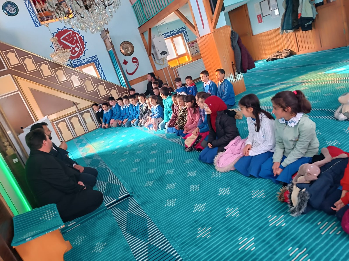 Sultanhanı İlçe Müftülüğü koordinesinde sürdürülen ÇEDES Projesi kapsamında, Yunus Emre