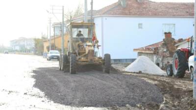 Aksaray Belediyesi, kent genelinde ulaşım altyapısını güçlendirme hedefi doğrultusunda çalışmalarını