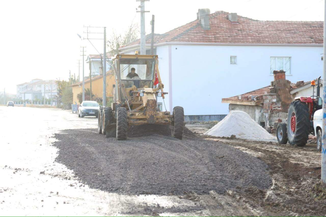 Aksaray Belediyesi, kent genelinde ulaşım altyapısını güçlendirme hedefi doğrultusunda çalışmalarını