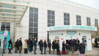 Aksaray Belediyesi, dondurucu soğukların etkili olduğu günlerde Eğitim ve Araştırma