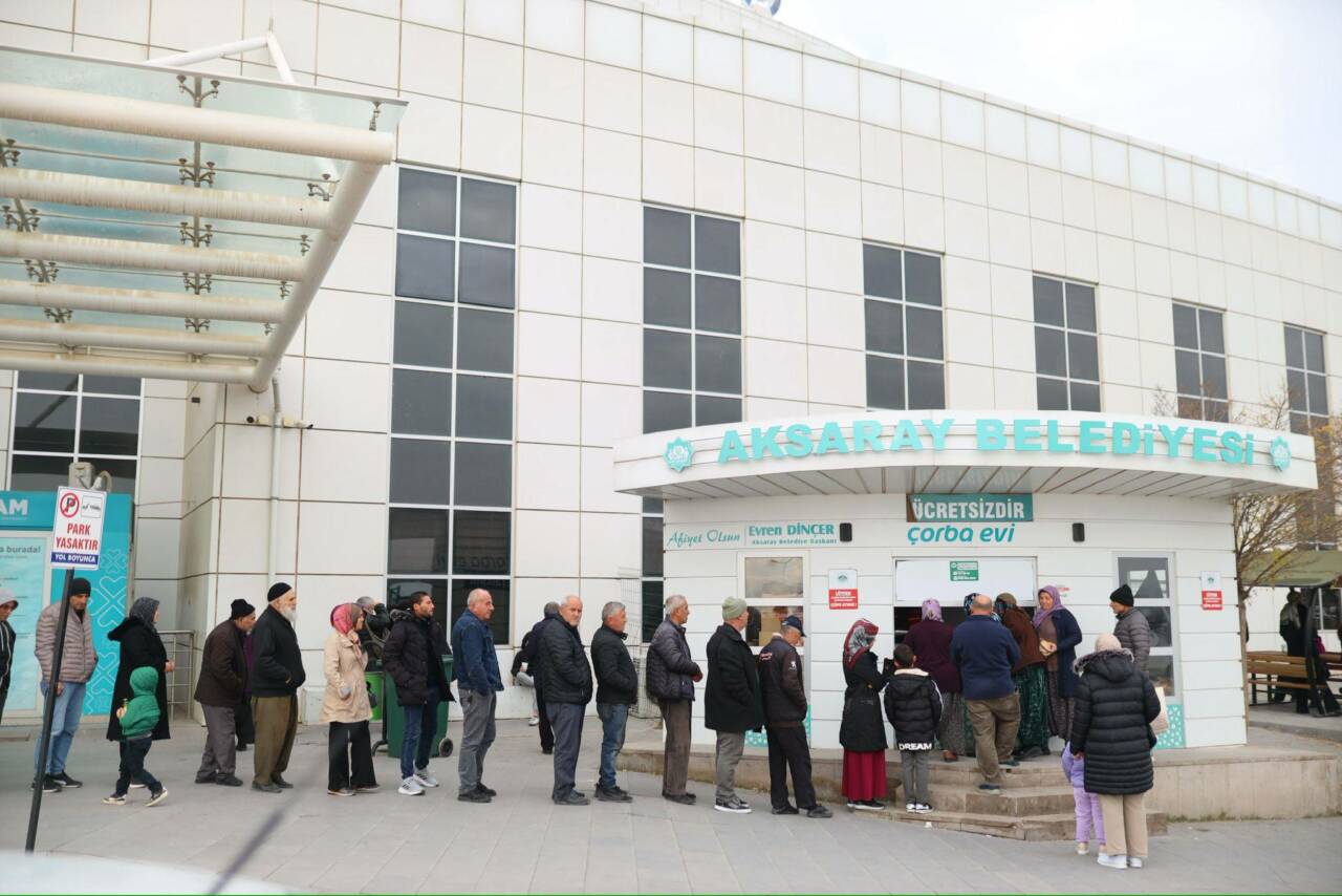 Aksaray Belediyesi, dondurucu soğukların etkili olduğu günlerde Eğitim ve Araştırma