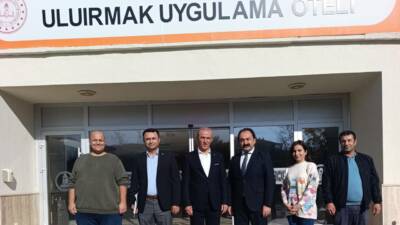 Eğitim-Bir-Sen Aksaray Şube Başkanı Murat Görmez, sendikanın saha çalışmalarını sürdürerek
